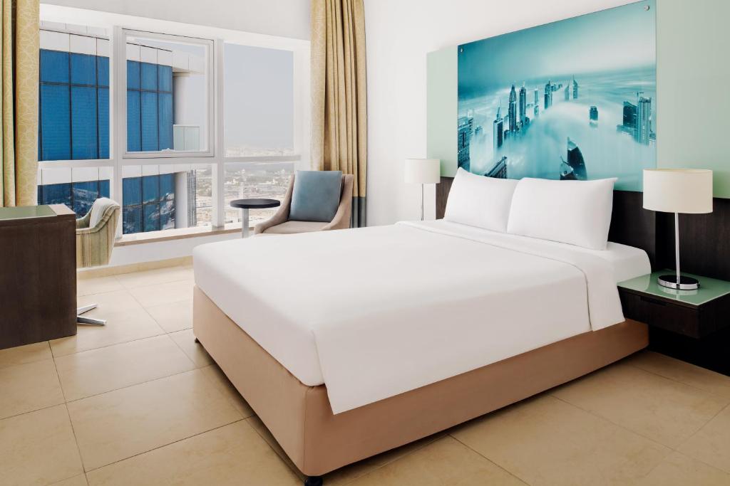 Three Bedroom Apartment Near Mashreq Metro Station Luxury Bookings