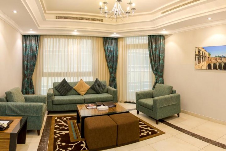 One Bedroom Apartment Near Al Majaaz Splash Park 6 Luxury Bookings