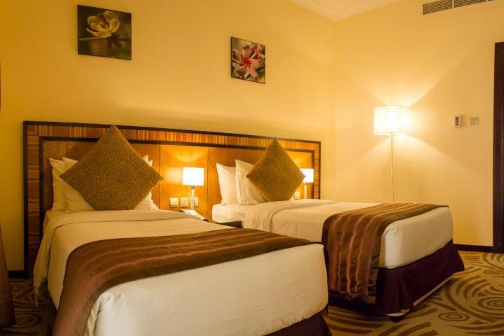Two Bedroom Apartment Near Al Majaaz Splash Park 1 Luxury Bookings