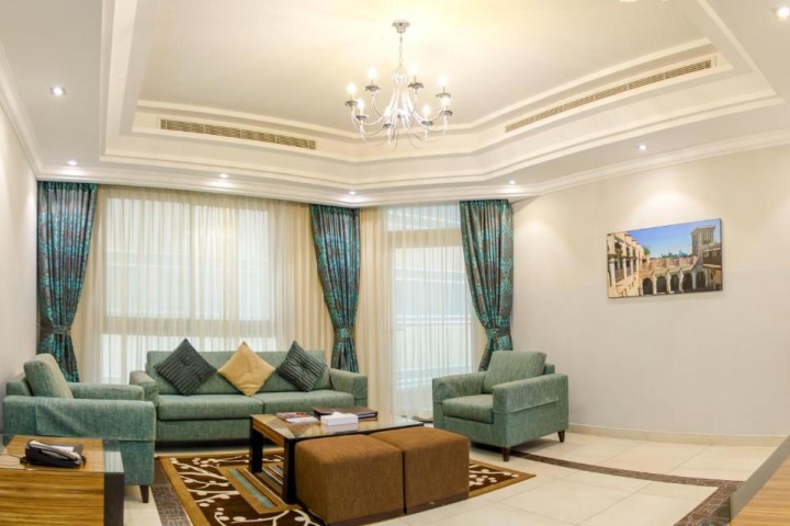 One Bedroom Apartment Near Al Majaaz Splash Park 4 Luxury Bookings
