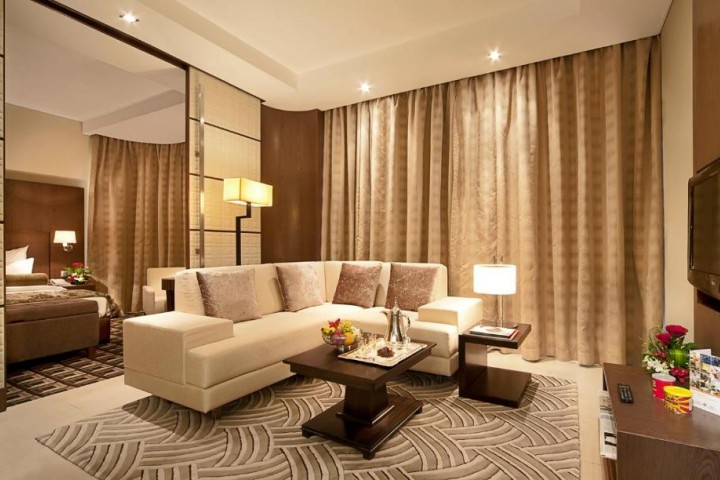 Premier Suite Near Ghurair Al Ojaan Mosque. 1 Luxury Bookings