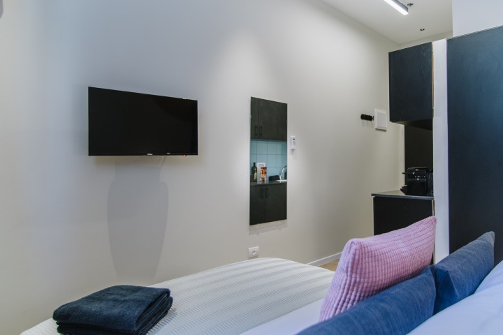 Beach Time / New Studio at Ben Yehuda! 6 Loginn Autonomous Hotels
